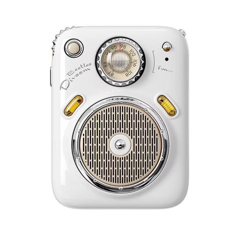 FM Four in One Smart Bluetooth Speaker Smart Radio, design bianco retrò con grande altoparlante circolare e tuner.