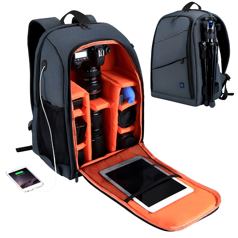Zaino impermeabile per fotocamera con scomparti arancioni e spallacci doppi.