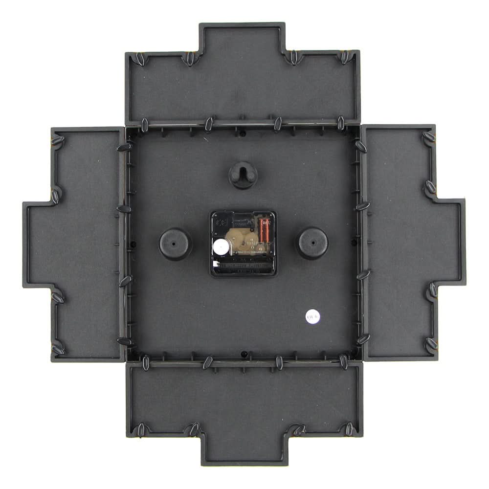 Retro dell orologio da muro quadrato con vano batterie e meccanismo centrale.
