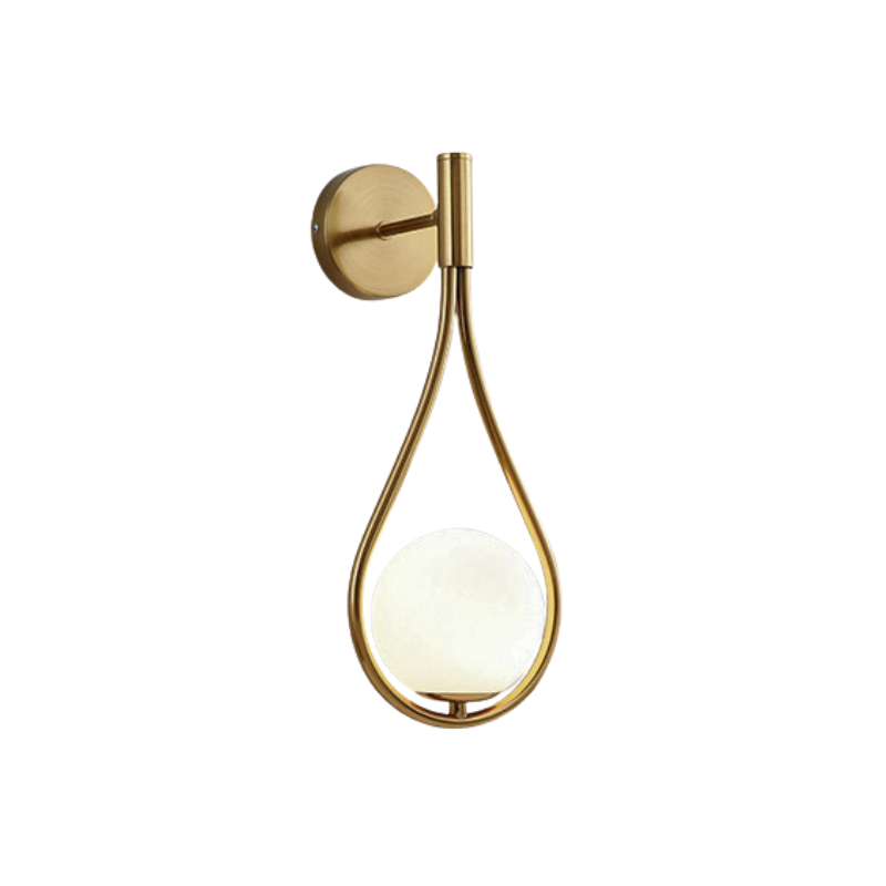 Lampada da parete dorata in stile nordico LED con corpo a goccia e sfera di vetro opalescente, attacco E27.