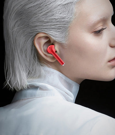 Auricolare Bluetooth in-ear rossetto rosso, design fashion, leggero e comodo, riduzione del rumore.