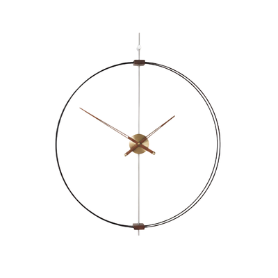 Orologio da parete minimalista in metallo, cornice circolare, lancette in legno di noce e asta verticale silenziosa