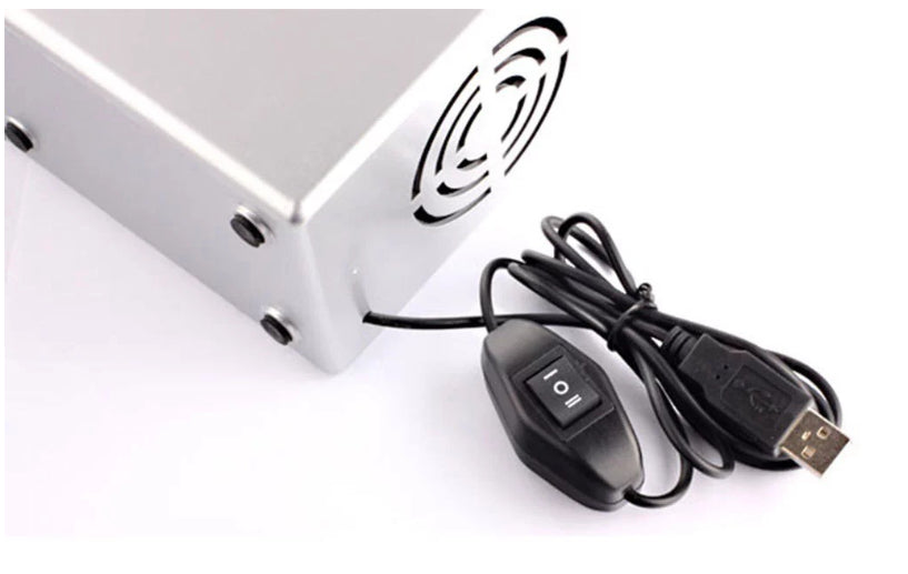 Mini frigo USB dual-use freddo/caldo, alimentato a 5V, fino a 10W, per due bevande.