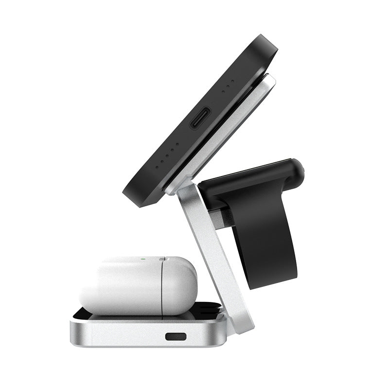 Stazione di ricarica wireless 3-in-1 pieghevole e magnetica: ricarica smartphone, auricolari e orologio, colore argento.