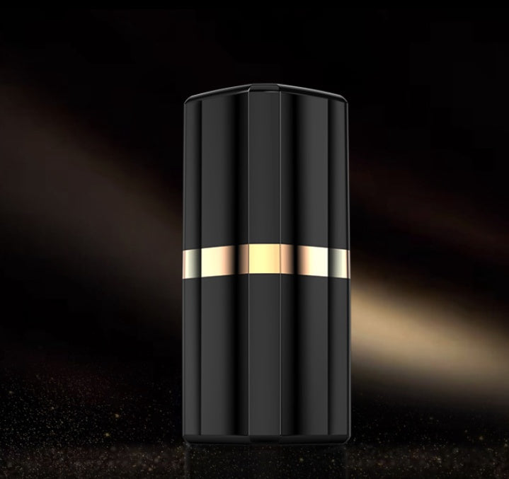 Auricolare Bluetooth in-ear dal design rossetto, custodia nera lucida con fascia dorata