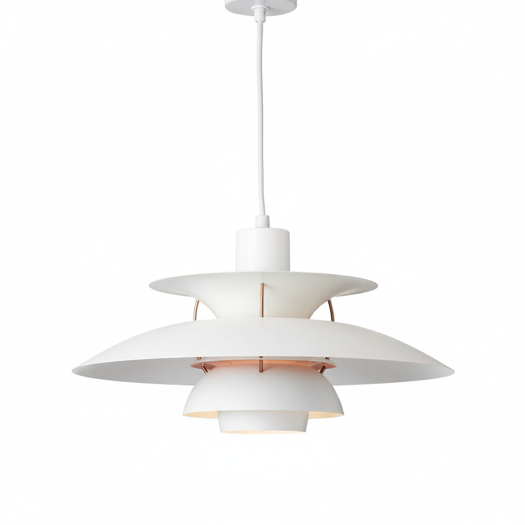 Lampada sospensione in alluminio bianco con dischi sovrapposti, design moderno per soggiorno o camera da letto.