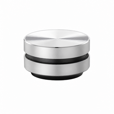 Mini speaker a conduzione ossea tasto Bluetooth TWS argentato. Audio versatile e portatile.