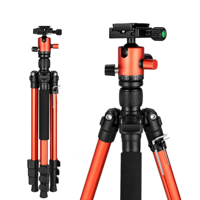 Treppiede portatile arancione in magnesio con testa sferica, ideale per fotografia e video, mostrato aperto e ripiegato.