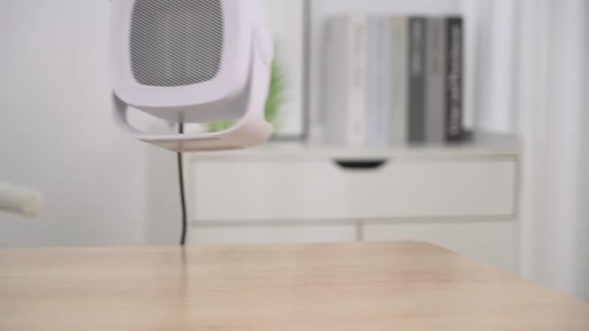 Load video: Riscaldamento Portatile Mini Ventilatore Aria Calda Ventilatore per Uso Domestico