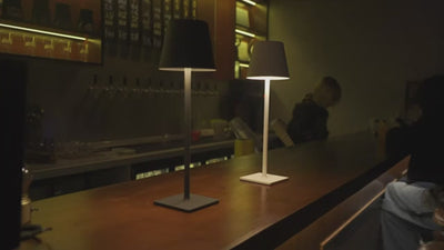 Lampada Tavolo Controllo Touch Ricaricabile LED Colore Bianco Nero